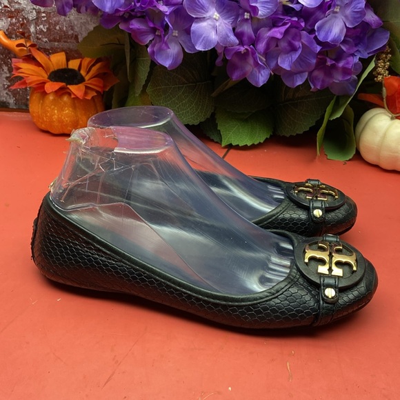 Tory Burch Flats SZ 7.5 - Picture 2 of 7